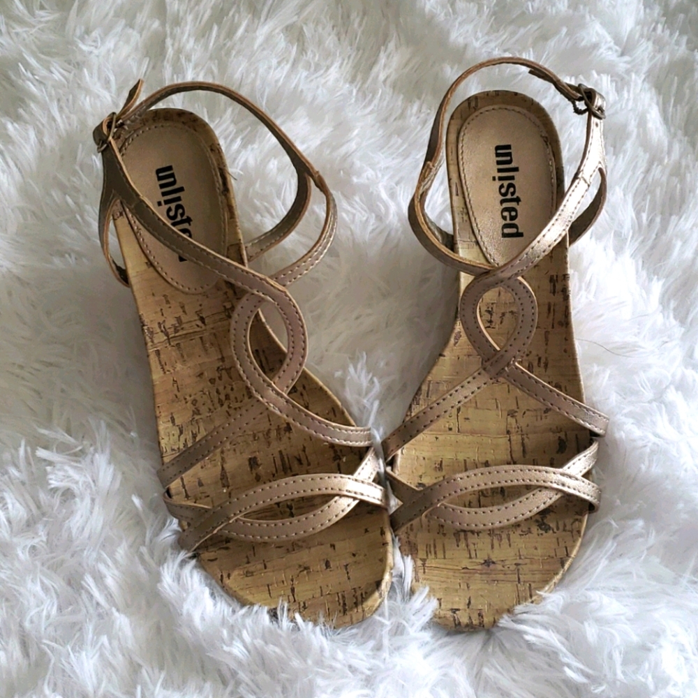 💕2 for $6 Gold platform sandals